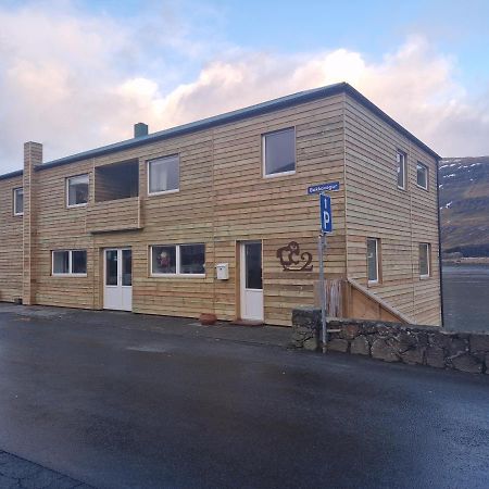 Guesthouse Hugo Sørvágur Kültér fotó